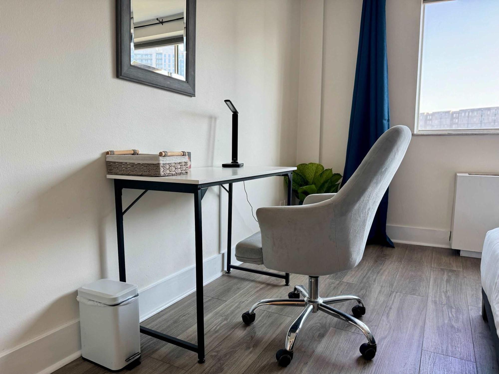 2B1B Modern Downtown Atl Condo W 1 Free Parking Lm1007 Atlanta Esterno foto